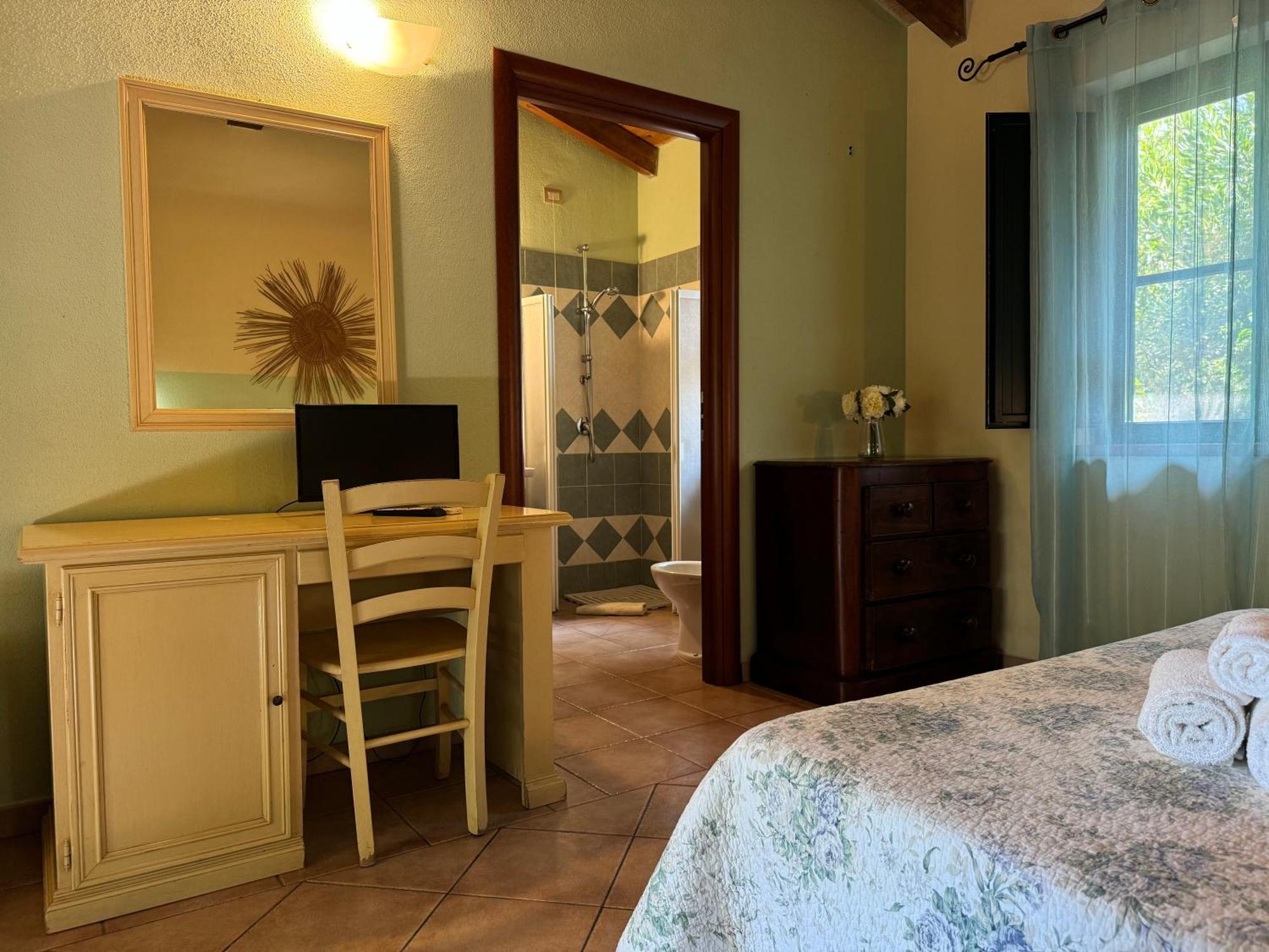 L'Orto Villa San Vero Milis Bilik gambar